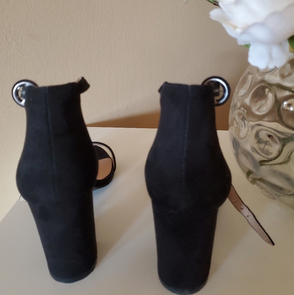 Suede black sandals - Picture 3 of 12